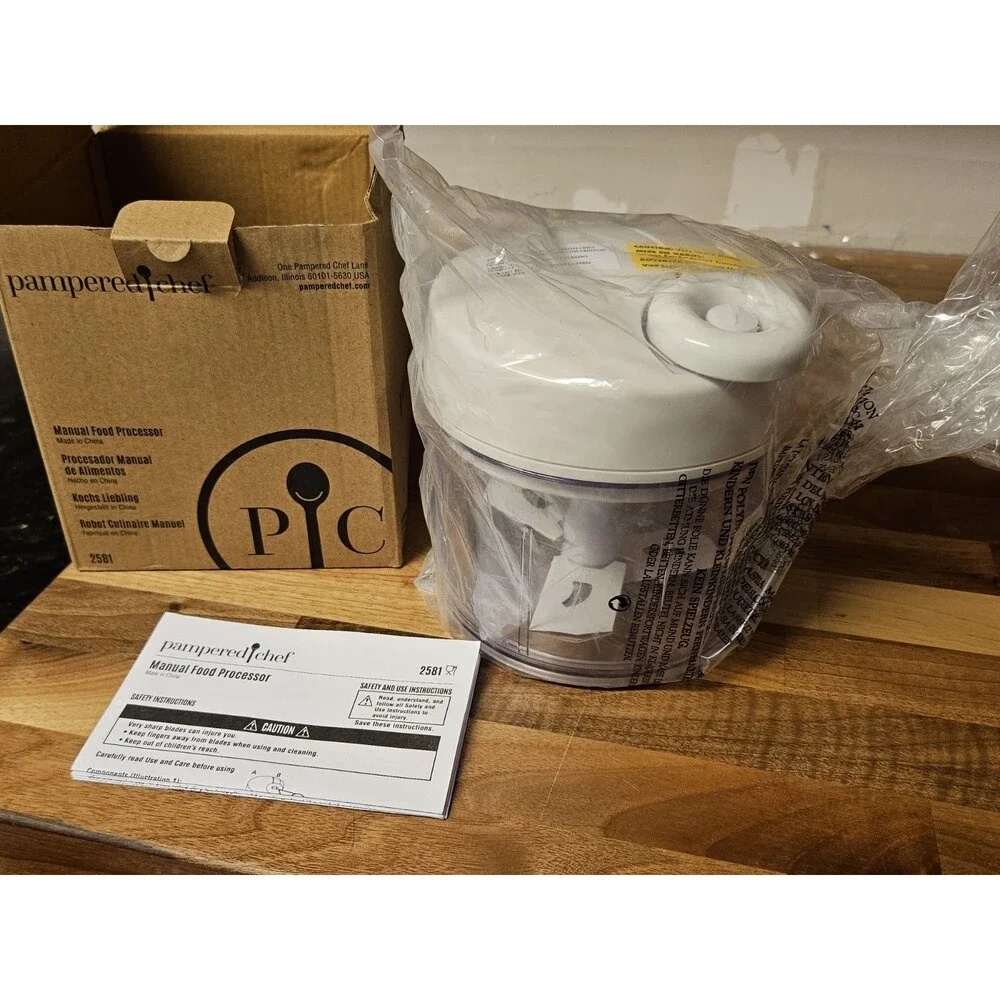 New In Box Pampered Chef Manual Food Processor #2581
